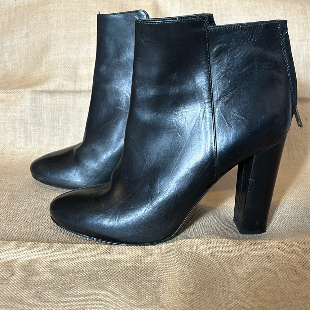 J Crew Black Leather Back Zipper Heeled Ankle Booties size 7